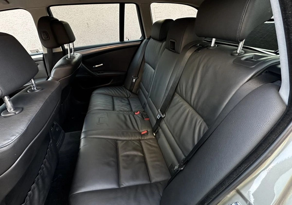 BMW Seria 5 cena 26900 przebieg: 233830, rok produkcji 2008 z Szczecin małe 781